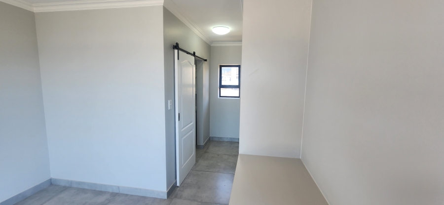 6 Bedroom Property for Sale in Dana Bay Western Cape